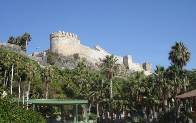 Archivo:Castillo de San Miguel, Almuñécar.jpg