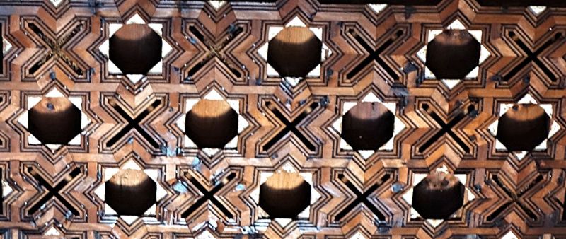 Archivo:Iglesia de Níjar, Almería, Región Histórica de Granada, España. Parte del almizate de la armadura de la nave central. de estilo Mudéjar Granadino. Obra del Reino de Granada III o Cristiano..jpg