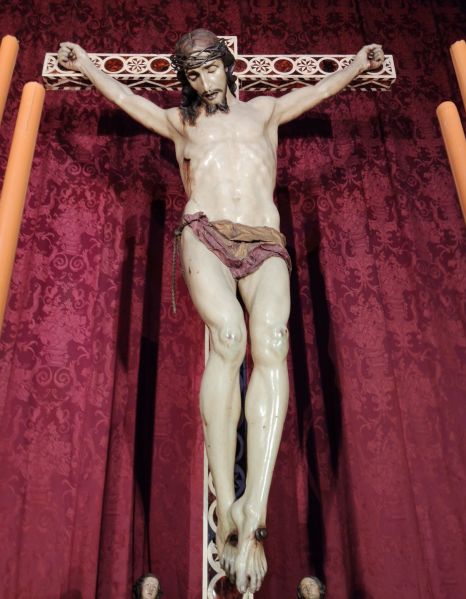 Archivo:Cristo de la Misericordia o Cristo del Silencio, obra de José de Mora, maestro de la Escuela Granadina de Escultura. Obra del Reino de Granada III o Cristiano..jpg