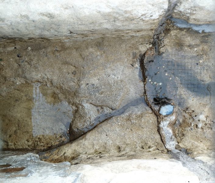 Archivo:Canal del acueducto de origen romano de la Alcantarilla, Alhendín, Granada, Región de Granada..jpg