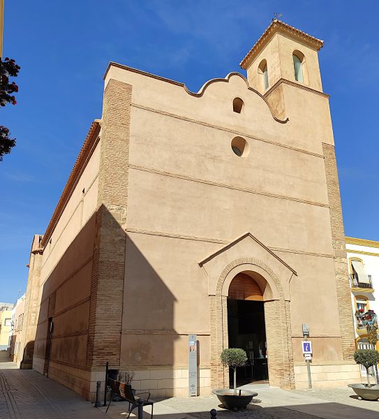 Archivo:Iglesia de la Victoria, Vera, Almería, Región Histórica de Granada, España. Construida en el periodo del Reino de Granada III o Cristiano, siglos XVII y XVIII..jpg