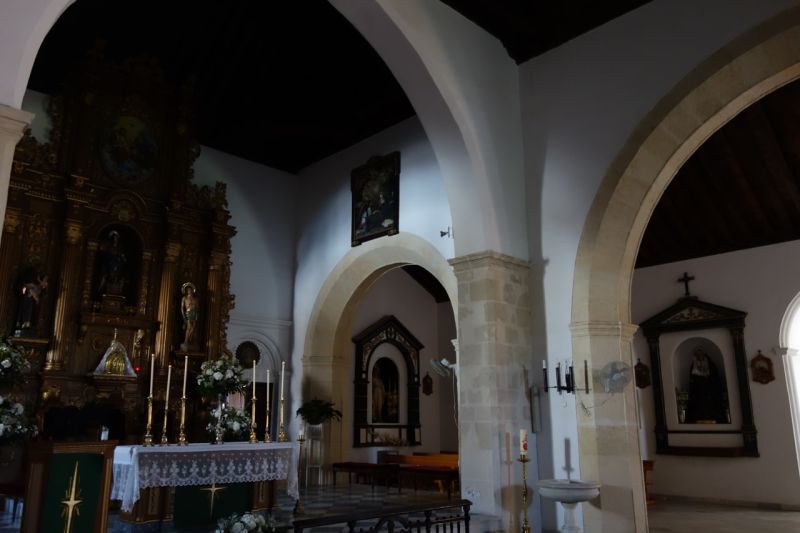 Archivo:Interior de la iglesia de Níjar, Almería, obra de estilo Mudéjar Granadino construida en el Reino de Granada III.jpg