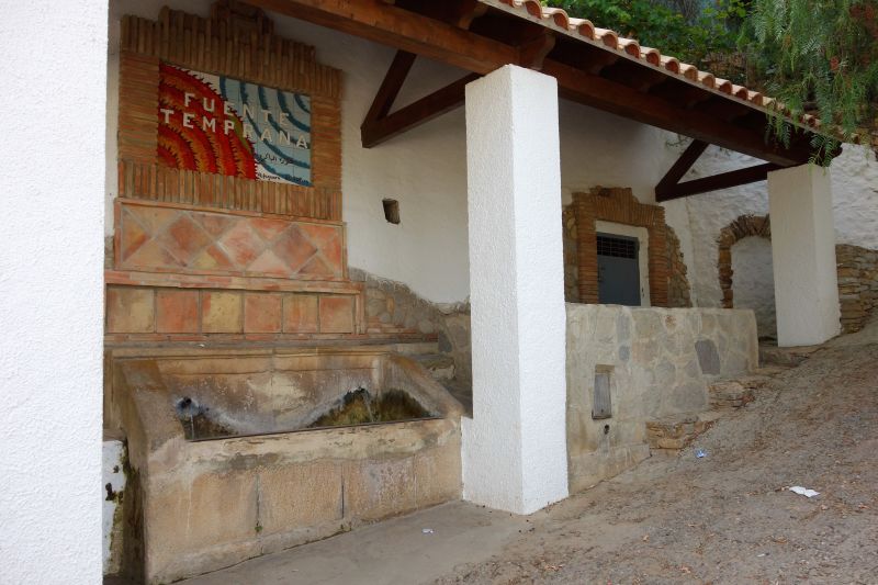 Archivo:Bédar, Almería, Región Histórica de Granada, España. Fuente Temprana, periodo del Reino de Granada III o Cristiano..jpg
