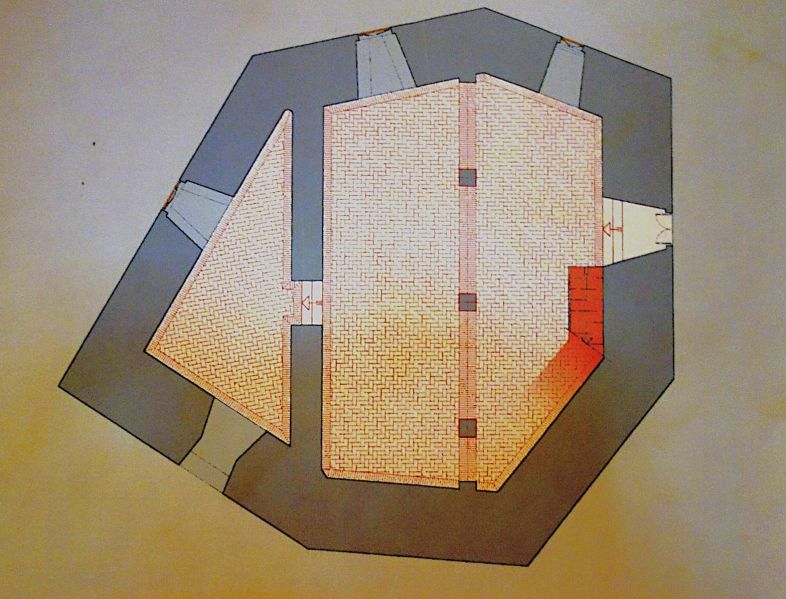 Archivo:Castillo de los Ulloa, Vélez de Benaudalla, Obra de inicios del Reino de Granada III o Cristiano, s. XV-XVI. Plano..jpg