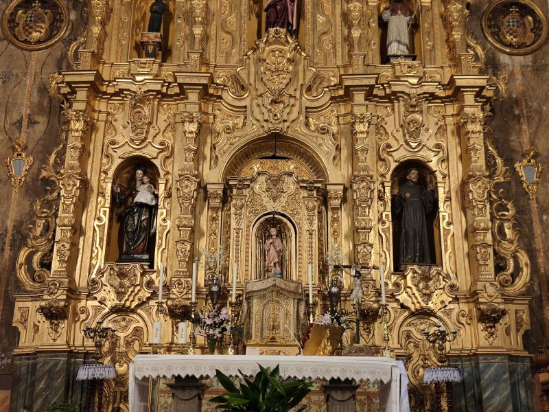 Archivo:Melegís, Granada, Región de Granada Histórica, España. Detalle del retablo mayor de la iglesia parroquial, de estilo Barroco Granadino..jpg