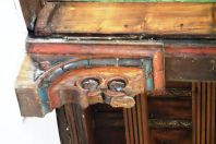 Can o asnado que sostiene cada una de las tirantes de una armadura, pero también las jácenas de los alfarjes. Mudéjar Granadino. Obra del Reino de Granada III o Cristiano..jpg
