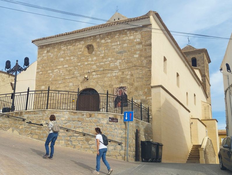 Archivo:Benamaurel, Granada, Región de Granada, España. Vista de la iglesia parroquial, obra del Reino de Granada III..jpg