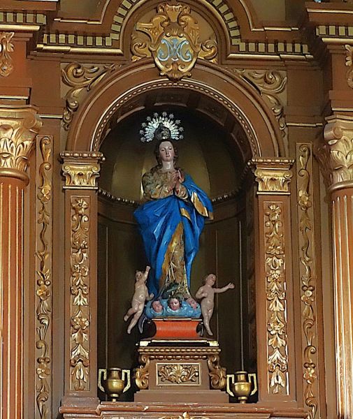 Archivo:Níjar, Almería, Región Histórica de Granada, España. Inmaculada del siglo XVIII del tipo de las de Alonso Cano, el "Miguel Ángel granadino", obra del Reino de Granada III o Cristiano. Escuela Granadina de Escultura..jpg