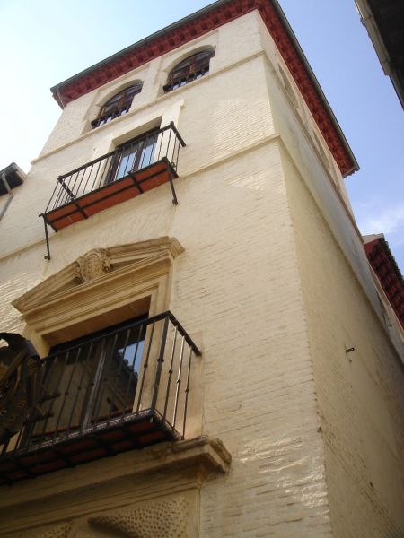 Archivo:Palacio de los Salazar, ciudad de Granada, obra de inicios del siglo XVI, Reino de Granada III..jpg